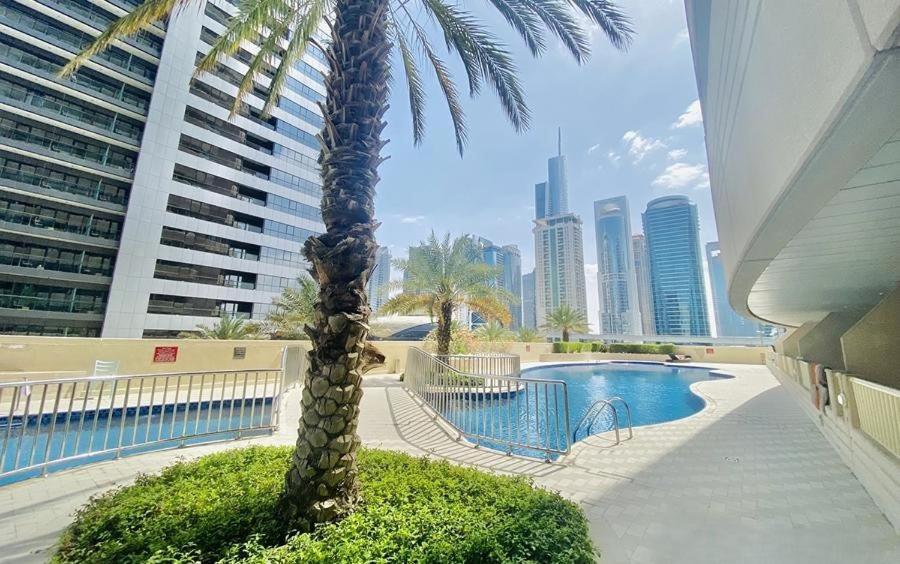 Luxury 1 Bedroom On Marina Walk Dubai